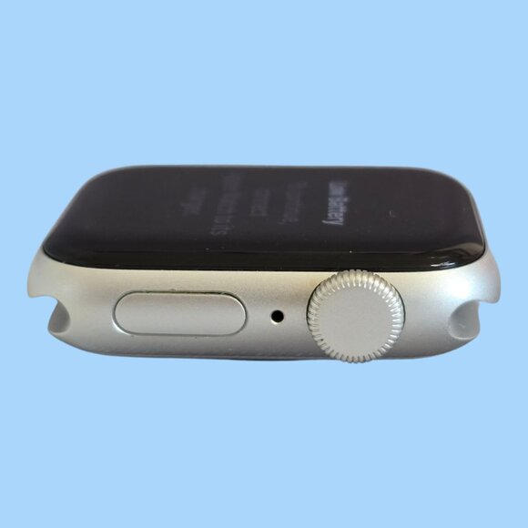 Apple Watch SE 2nd Gen 40mm Silver Aluminum GPS A2722 w 6 Bands & 2 Charge Docks - Picture 6 of 16